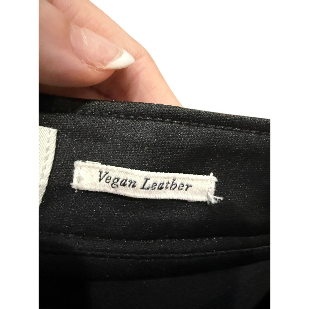 Abercrombie & Fitch 90s Straight Ultra High Rise Vegan Leather Pants Women 28/6 - Picture 6 of 13